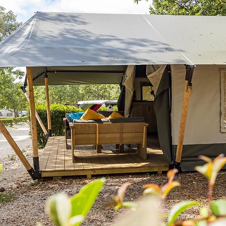 Easyatent Fkk Safari Tent Solaris Naturist - Clothes Free Porec Bilik gambar