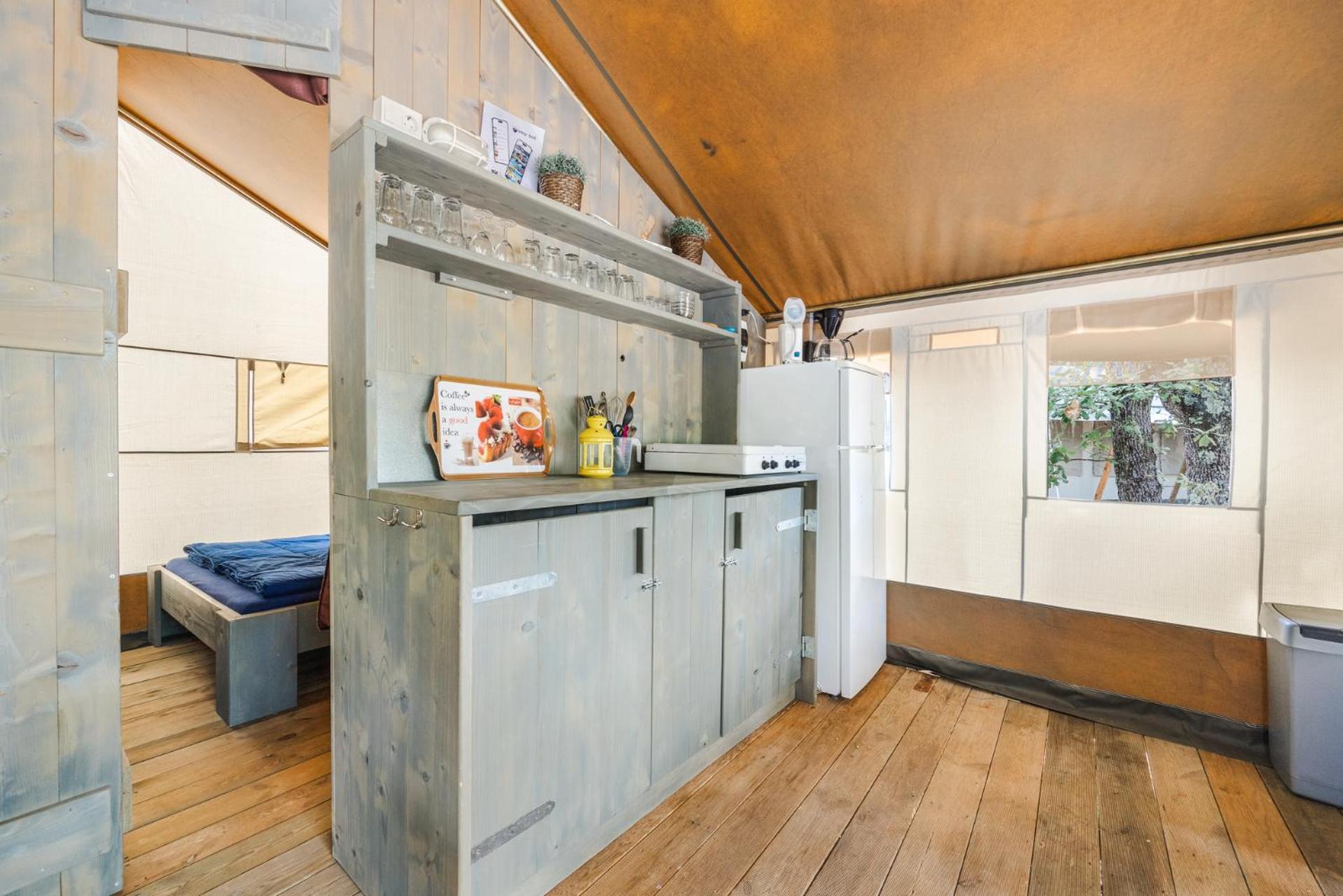 Easyatent Fkk Safari Tent Solaris Naturist - Clothes Free Porec Bilik gambar